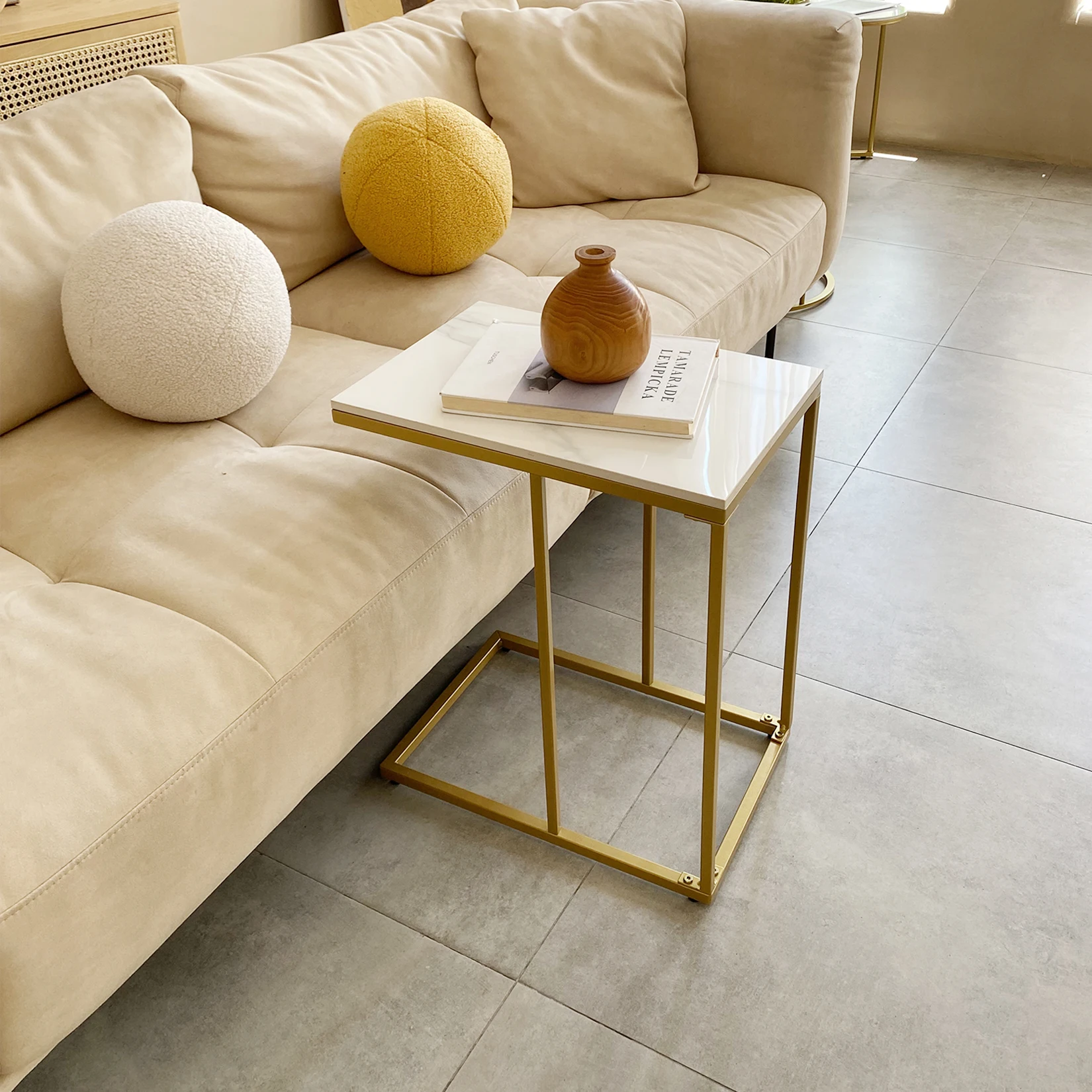 Desk Setup Minimalist - Marmor-Beistelltisch, C-förmiges Sofa, Couchtisch, unter Sofa-Bett